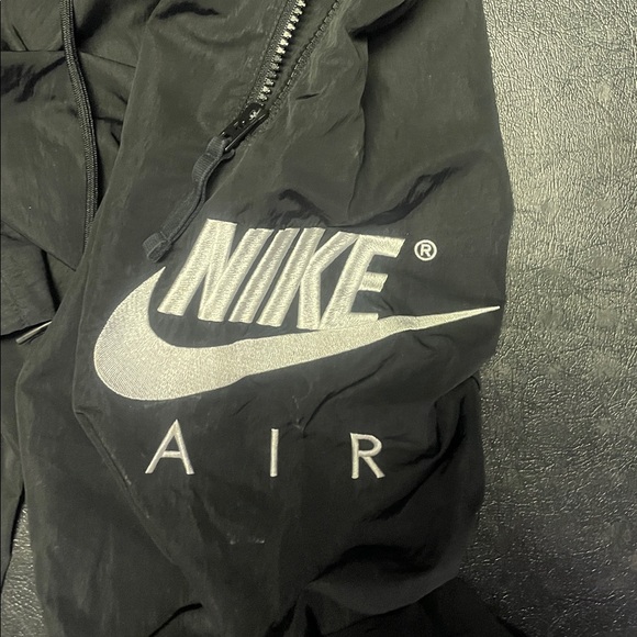 Nike Men's Black Athletic Joggers - Picture 3 of 4